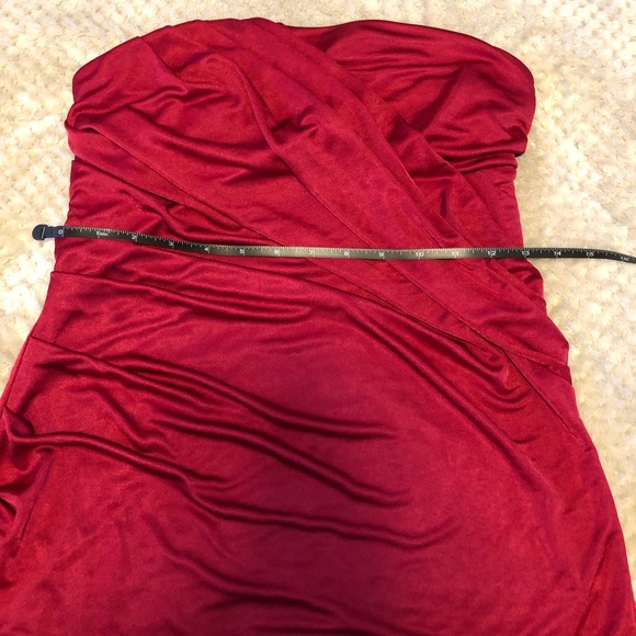 Burgundy Strapless Tube Top - Picture 4 of 9